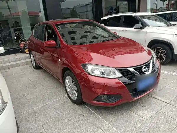 Nissan Tiida 2017