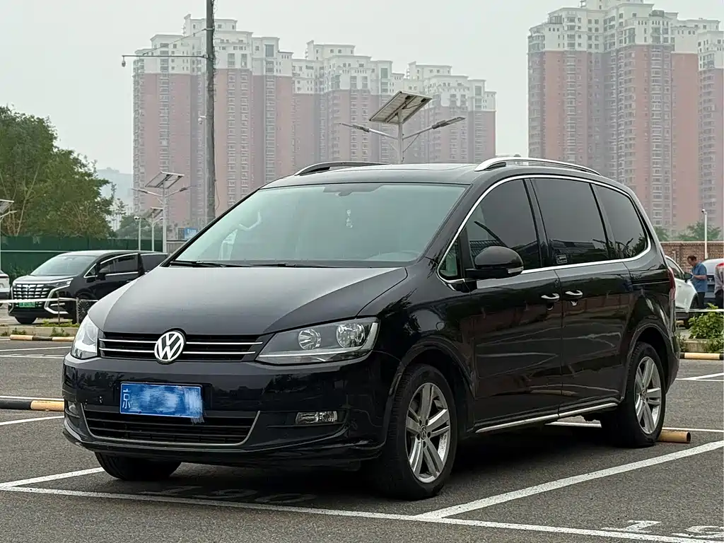 Volkswagen Sharan 2018 — фото 1