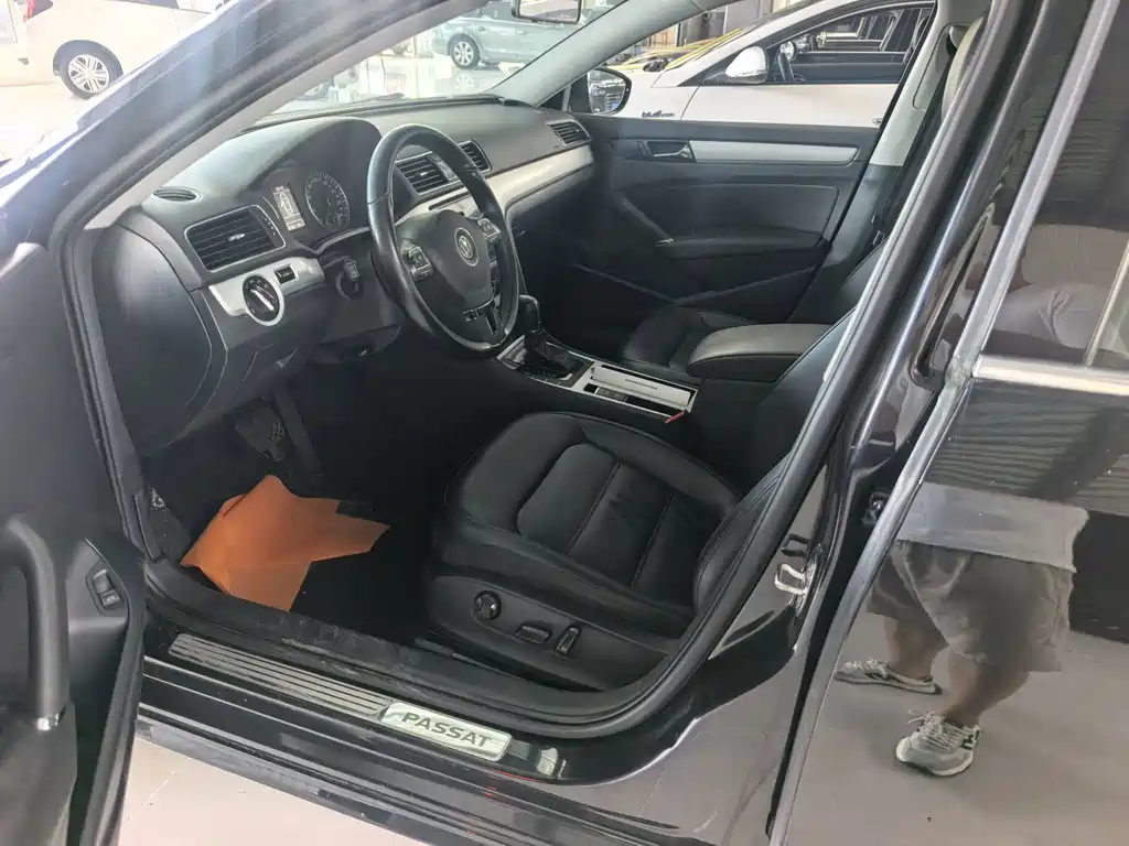 Volkswagen Passat 2015 — фото 14
