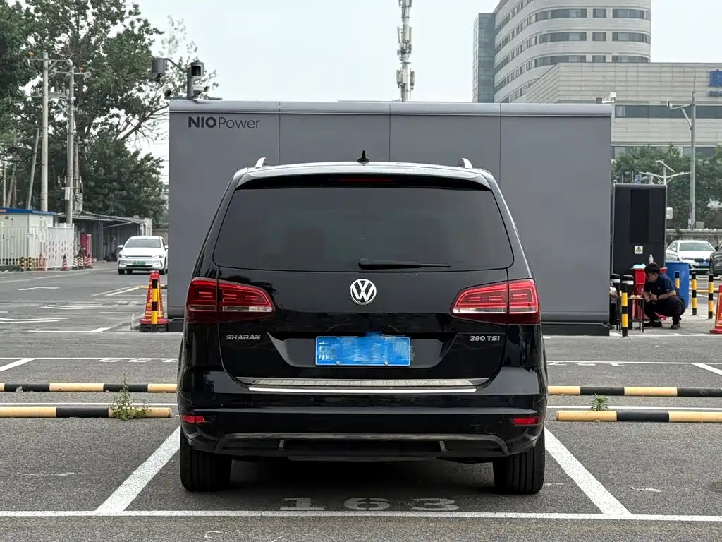 Volkswagen Sharan 2018 — фото 5