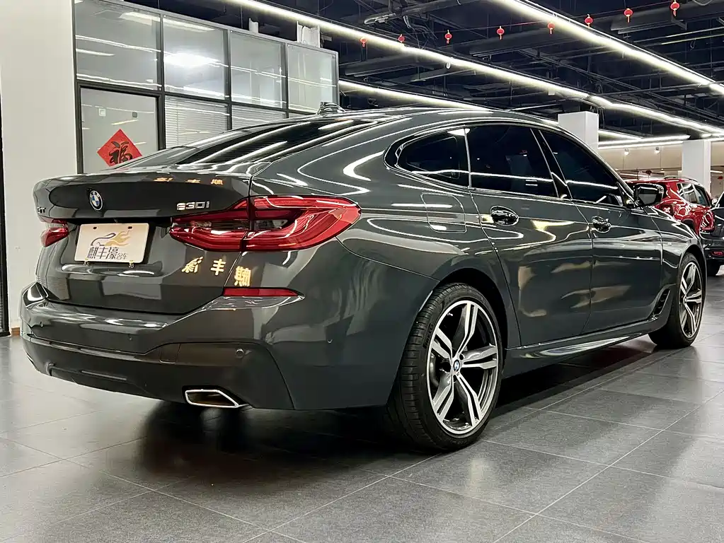 BMW 6 Series GT 2022 — фото 14