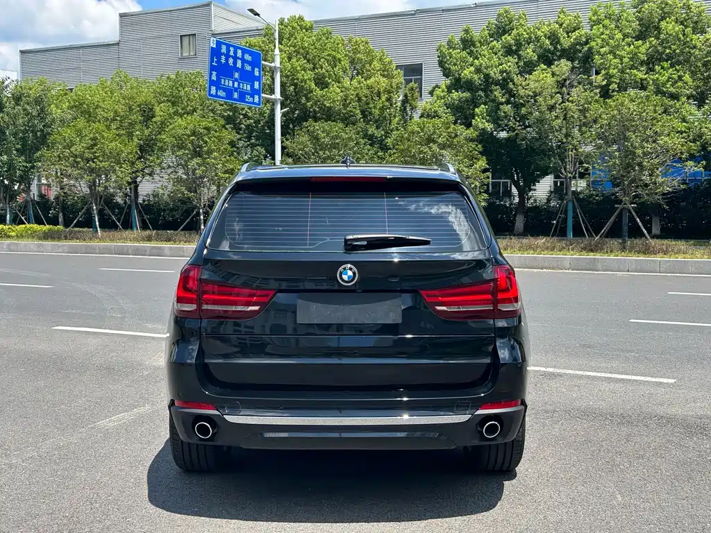 BMW X5 2018 — фото 9