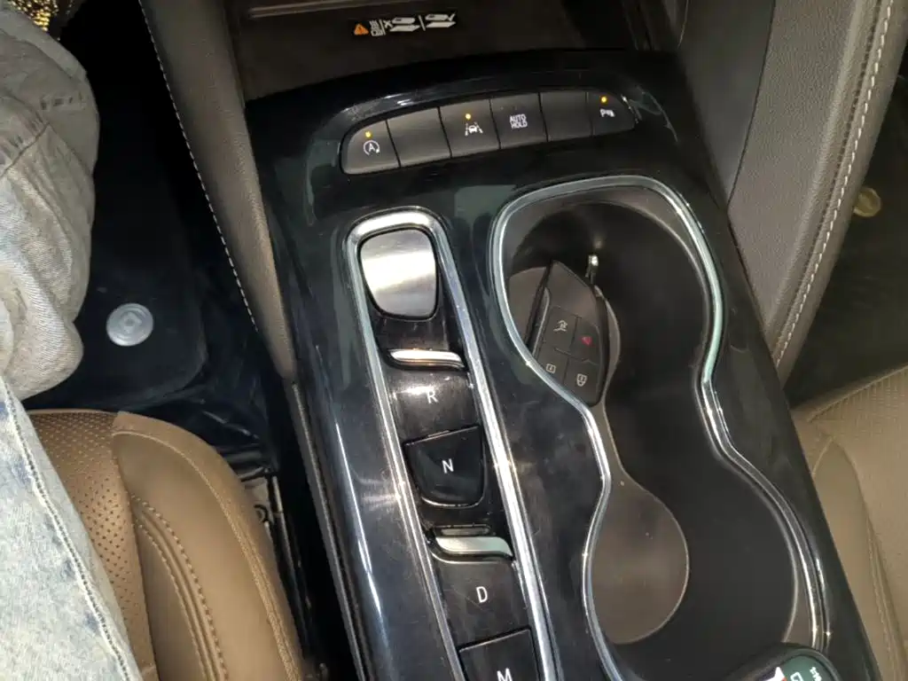 Buick Envision Plus 2022 — фото 14