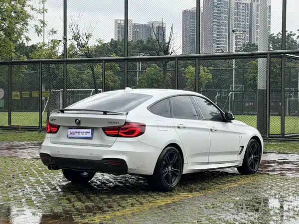 BMW 3 Series GT 2021