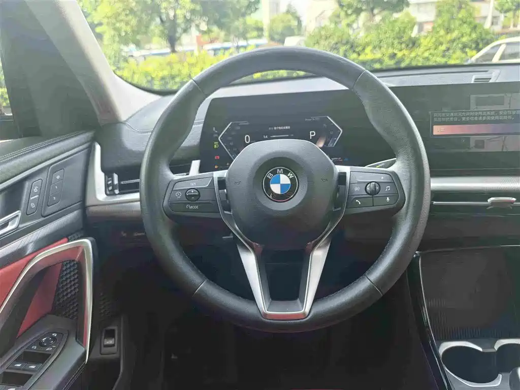 BMW X2 2024 — фото 11