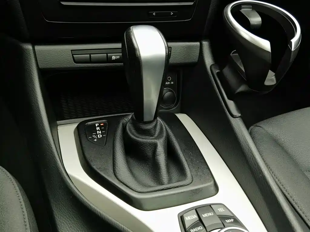 BMW X1 2013 — фото 13