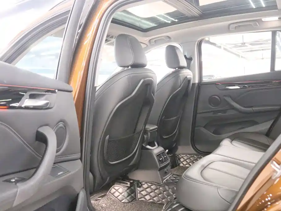 BMW X1 2016 — фото 15