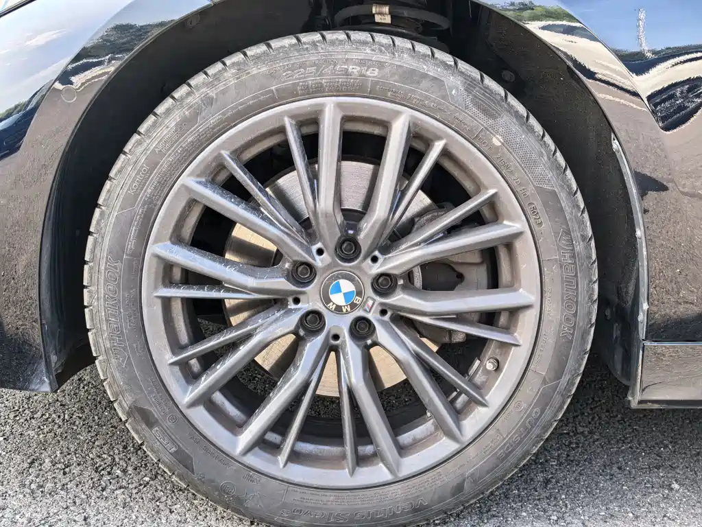 BMW 3 Series 2024