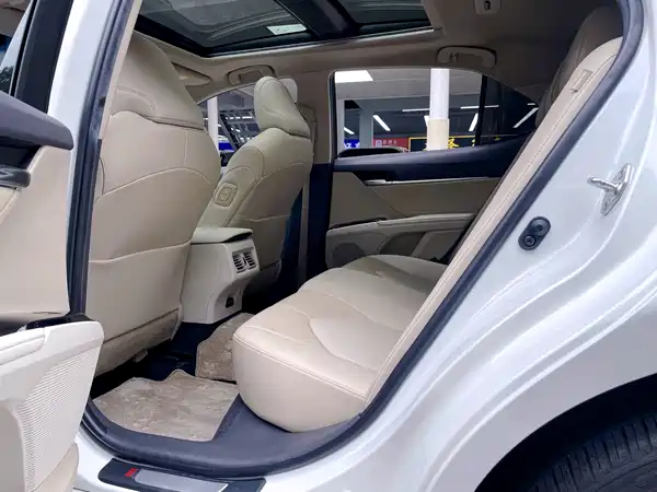 Toyota Camry 2019