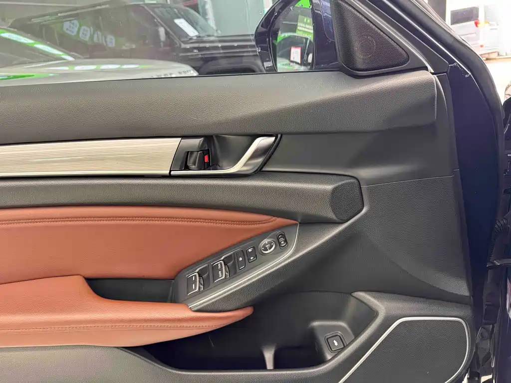 Honda Inspire 2022 — фото 24