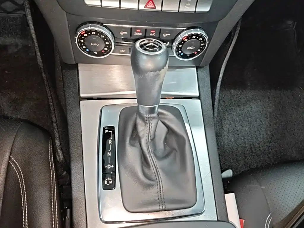 Mercedes-Benz C-Class 2015 — фото 10