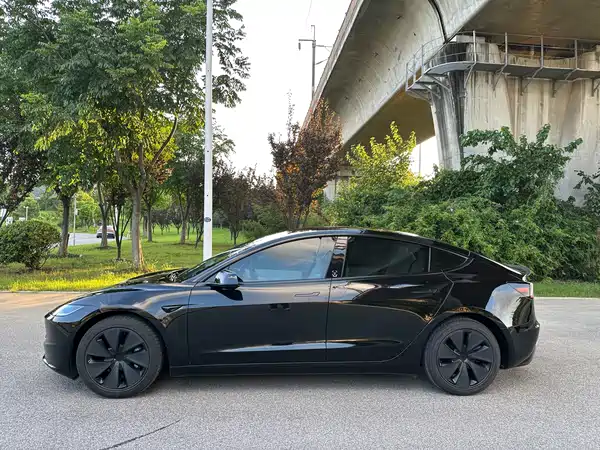 Tesla Model 3 2026