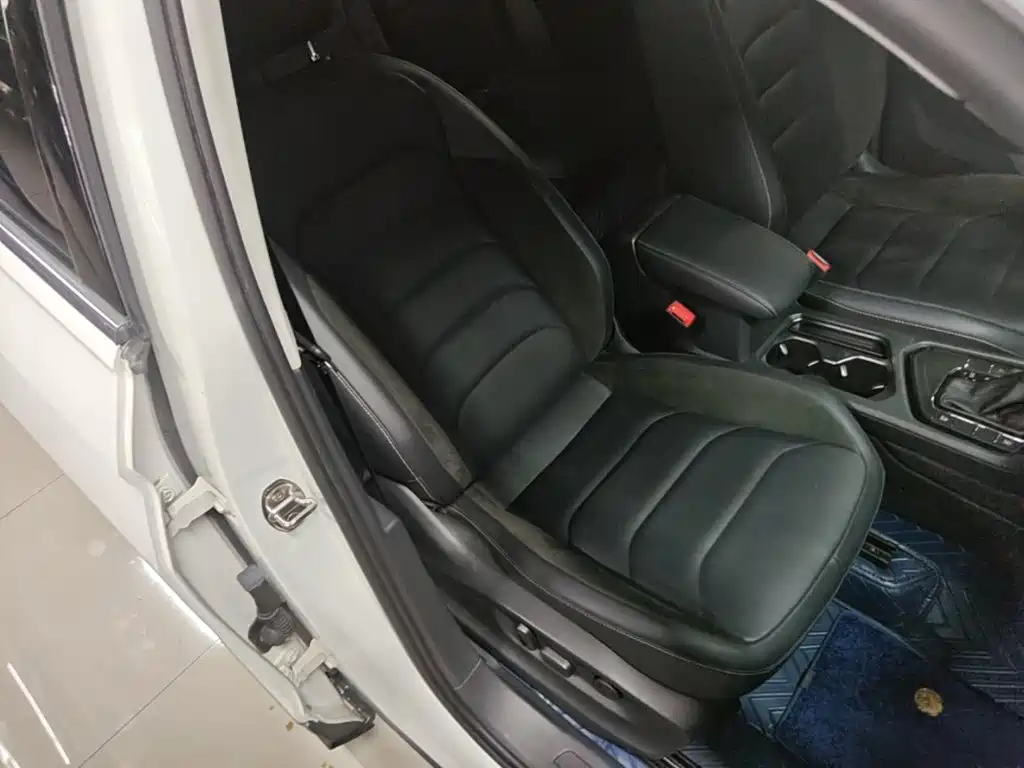 Volkswagen Tiguan L 2020 — фото 25