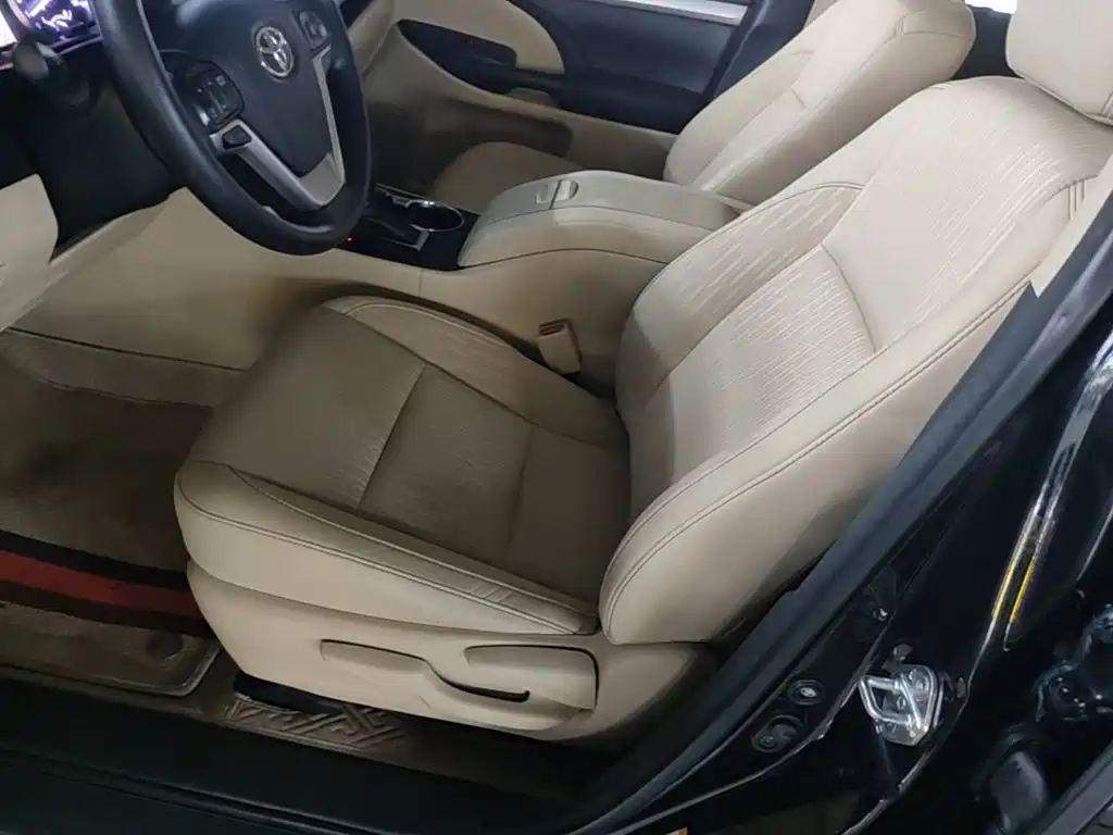 Toyota Highlander 2019 — фото 15