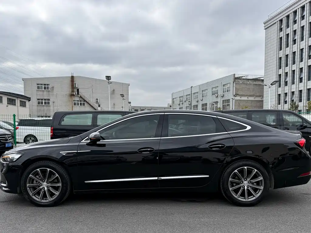 Buick LaCrosse 2021 — фото 25