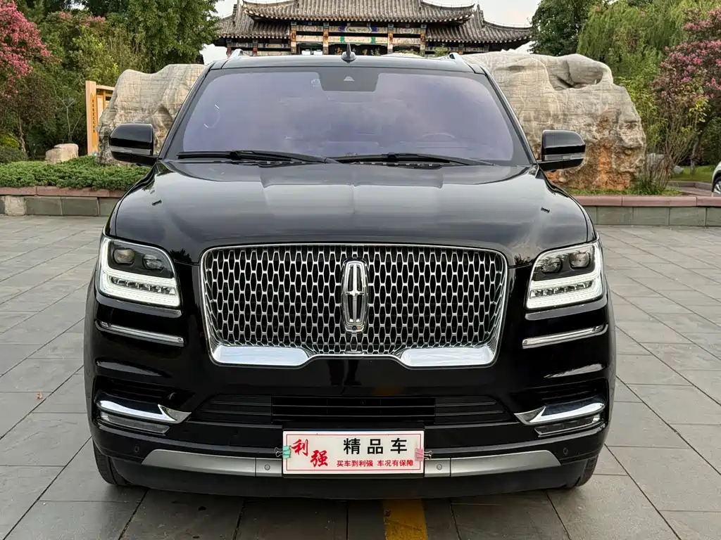 Lincoln Navigator 2019 — фото 2