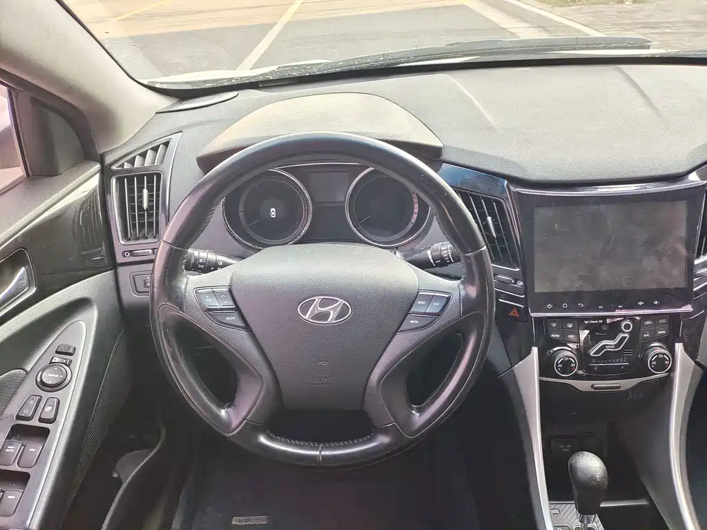 Hyundai Sonata 2016 — фото 8