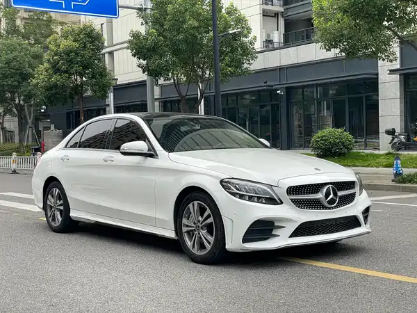 Mercedes-Benz C-Class 2020