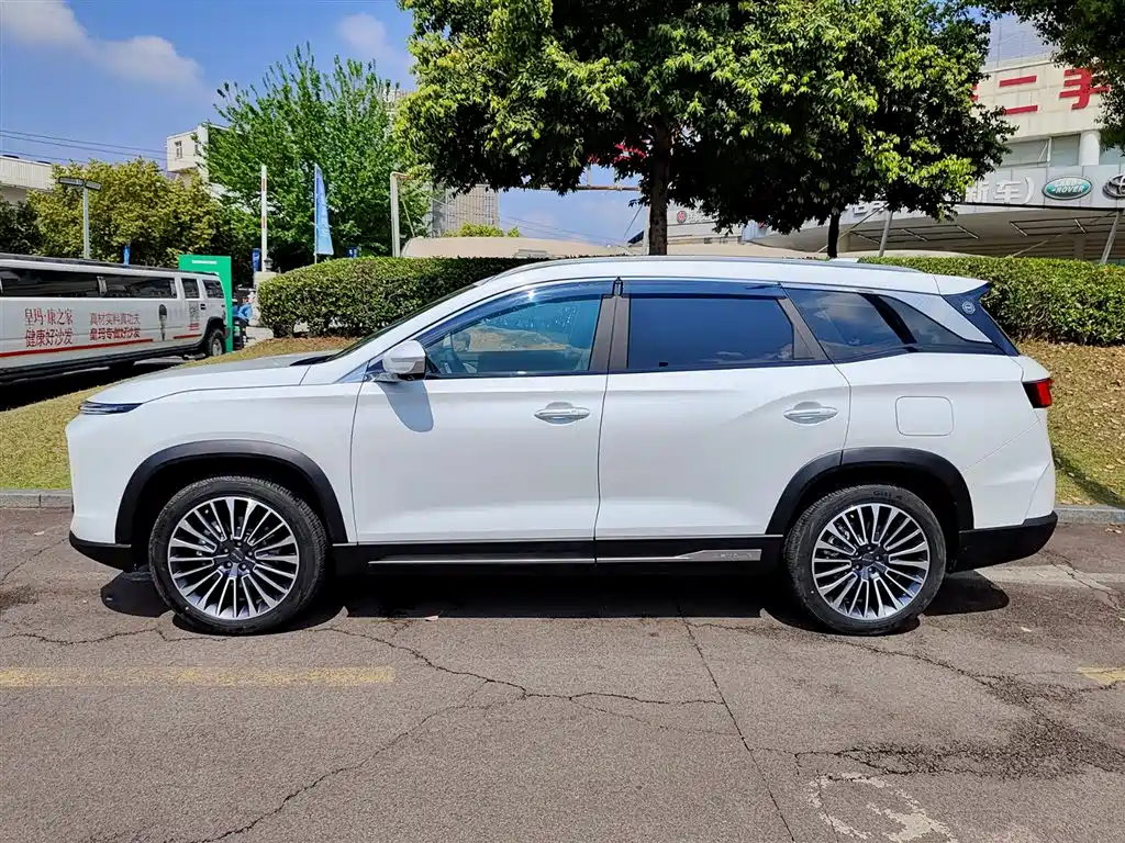 Jetour X90 C-DM 2025 — фото 3