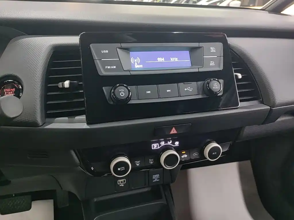 Honda Fit 2023 — фото 13