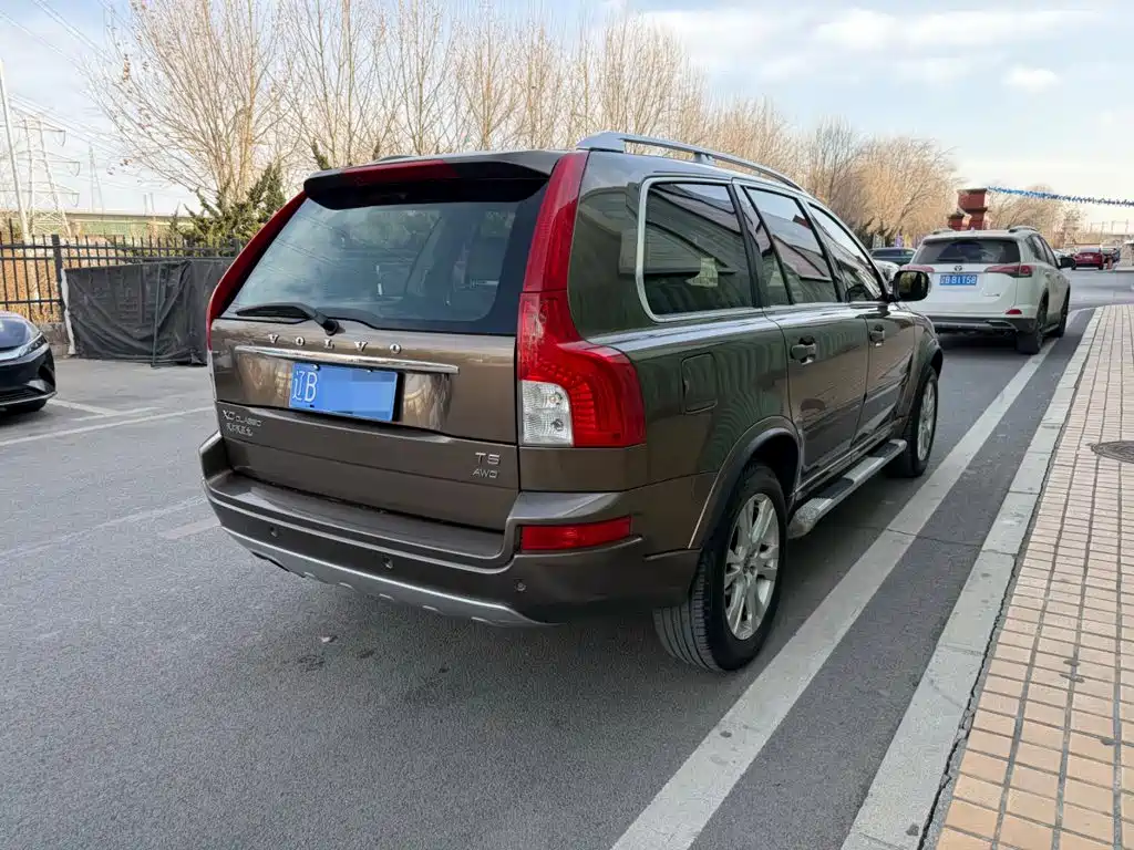 Volvo XC90 2015 — фото 11