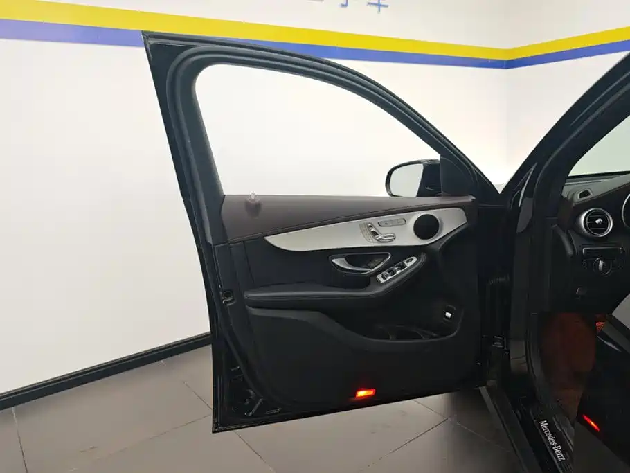 Mercedes-Benz GLC 2022