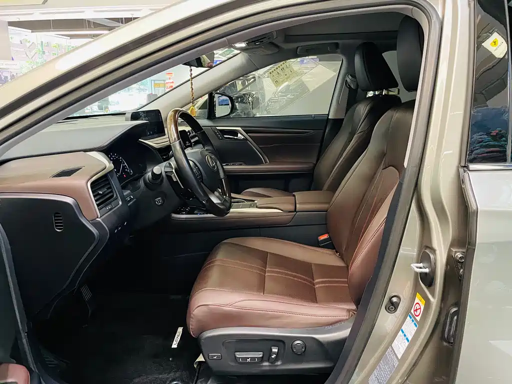 Lexus RX 2020 — фото 11