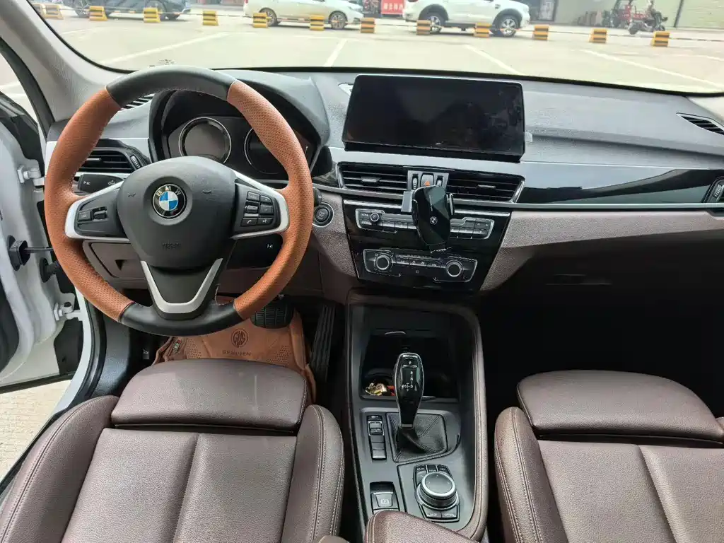 BMW X1 2021 — фото 5