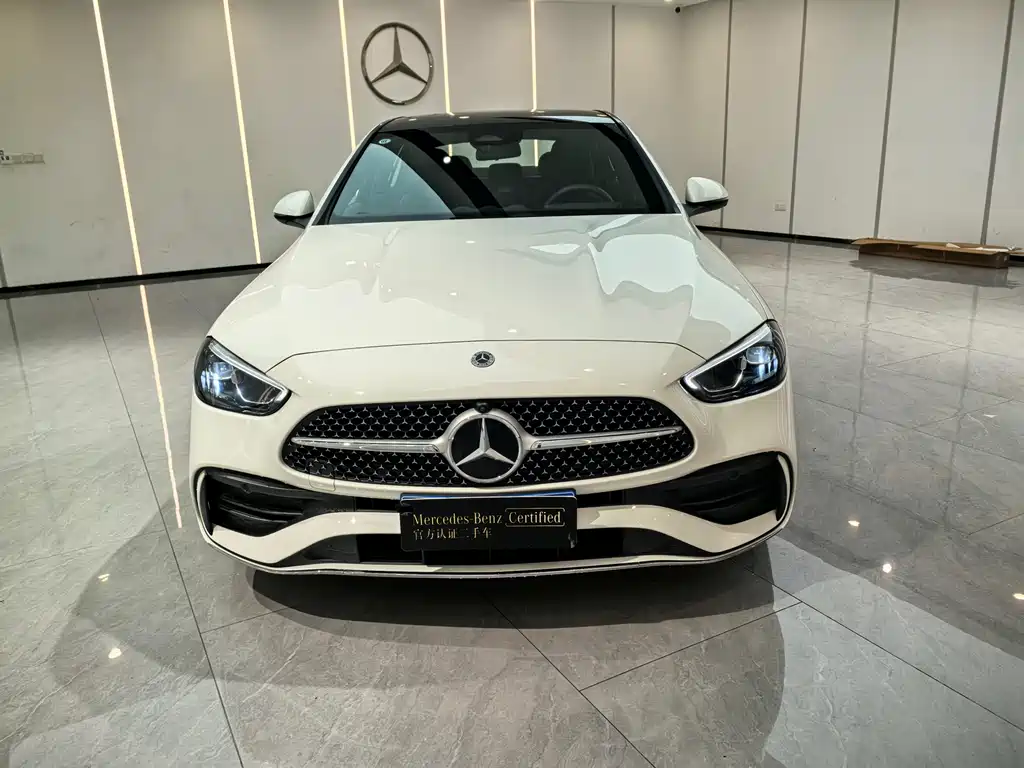Mercedes-Benz C-Class 2025 — фото 2