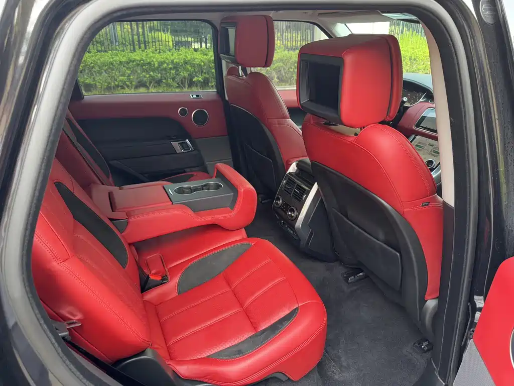 Land Rover Range Rover Sport 2022 — фото 11