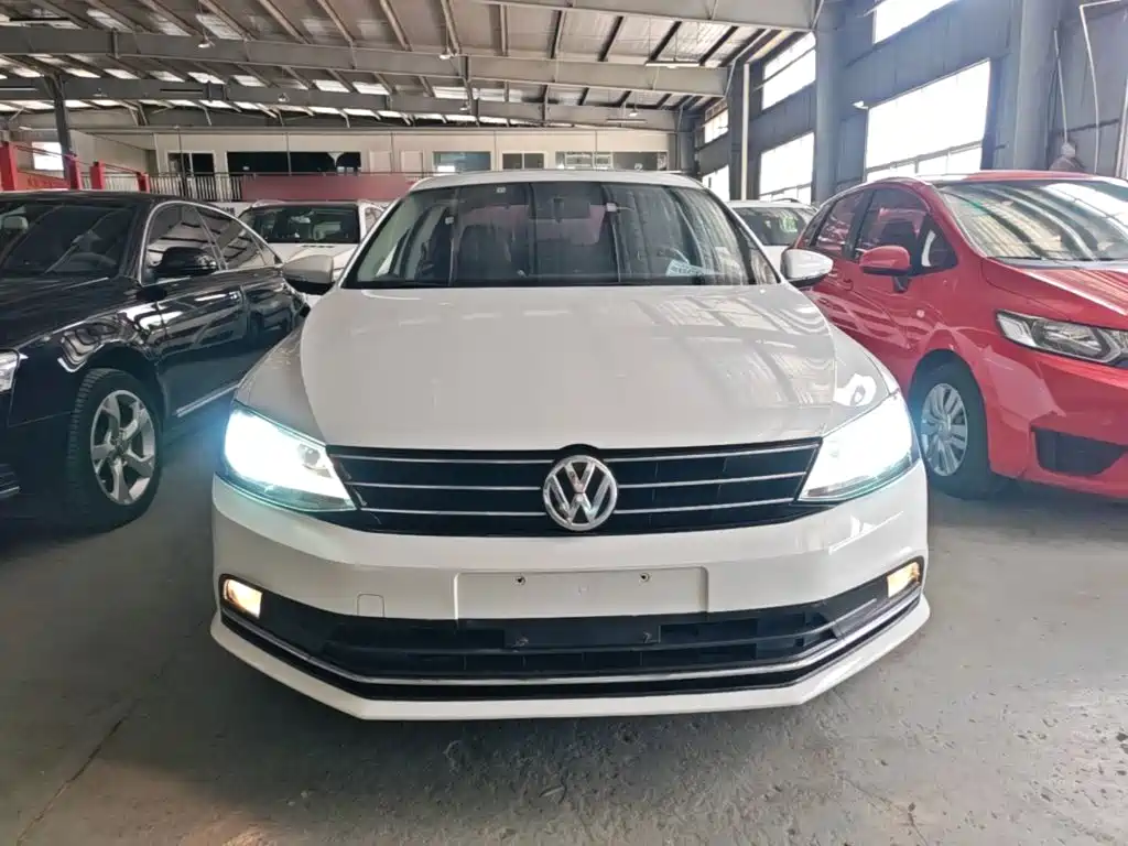 Volkswagen Sagitar 2017