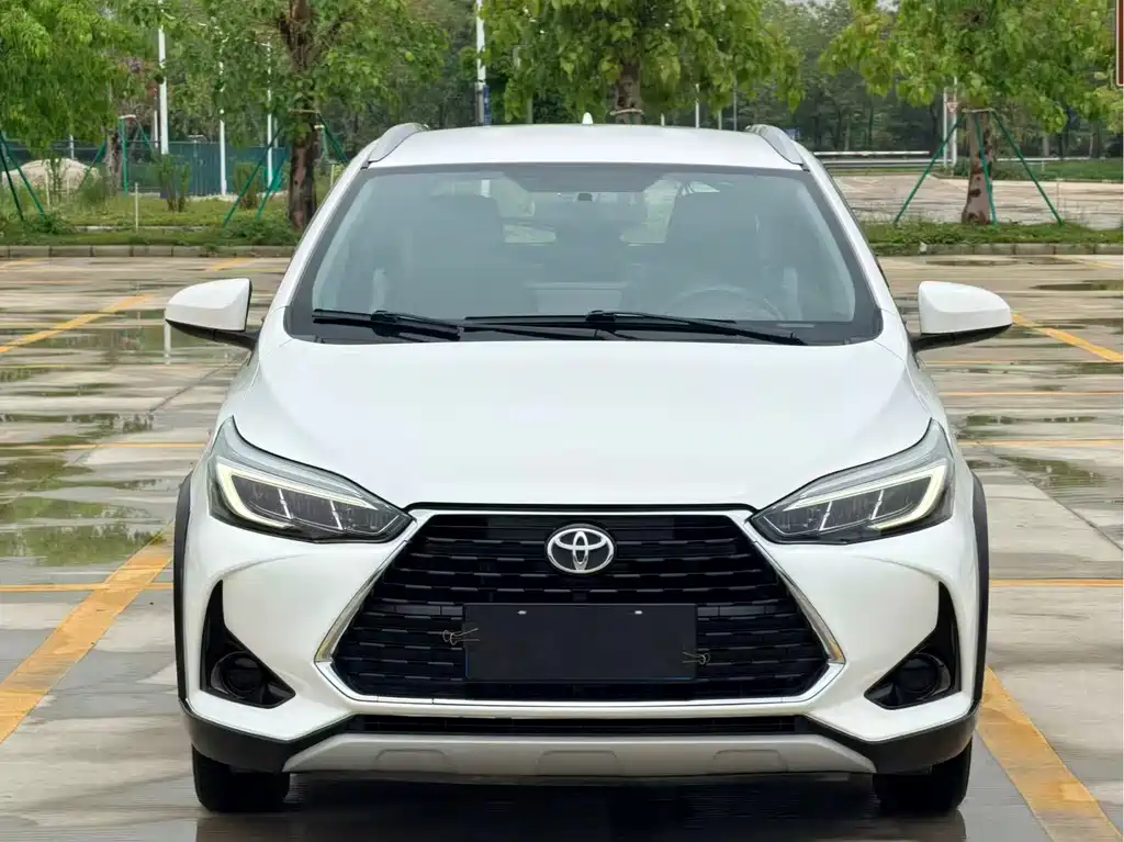 Toyota Yaris L 2020 — фото 3