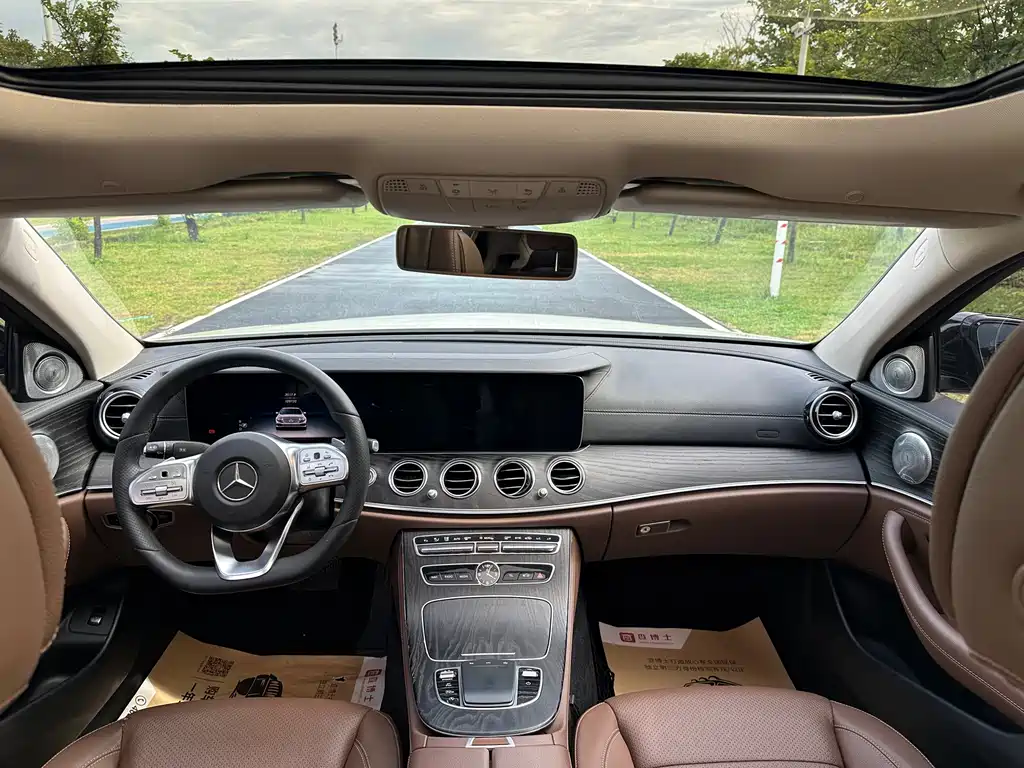 Mercedes-Benz E-Class 2019 — фото 9
