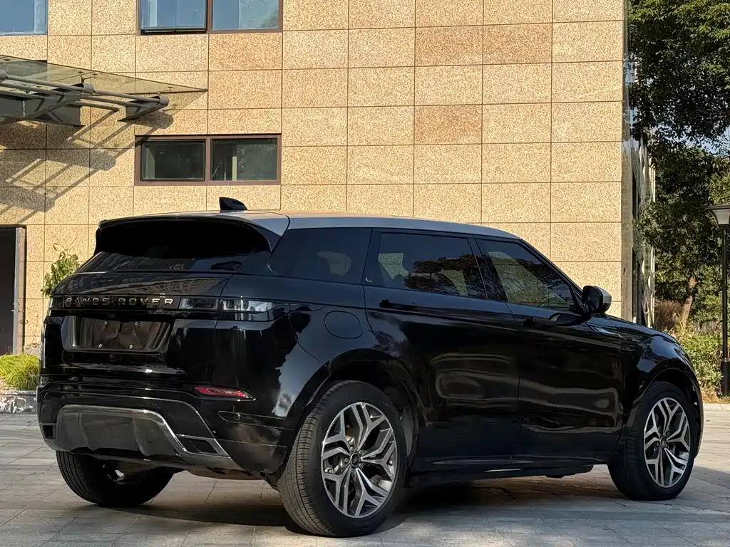 Land Rover Evoque 2022 — фото 14