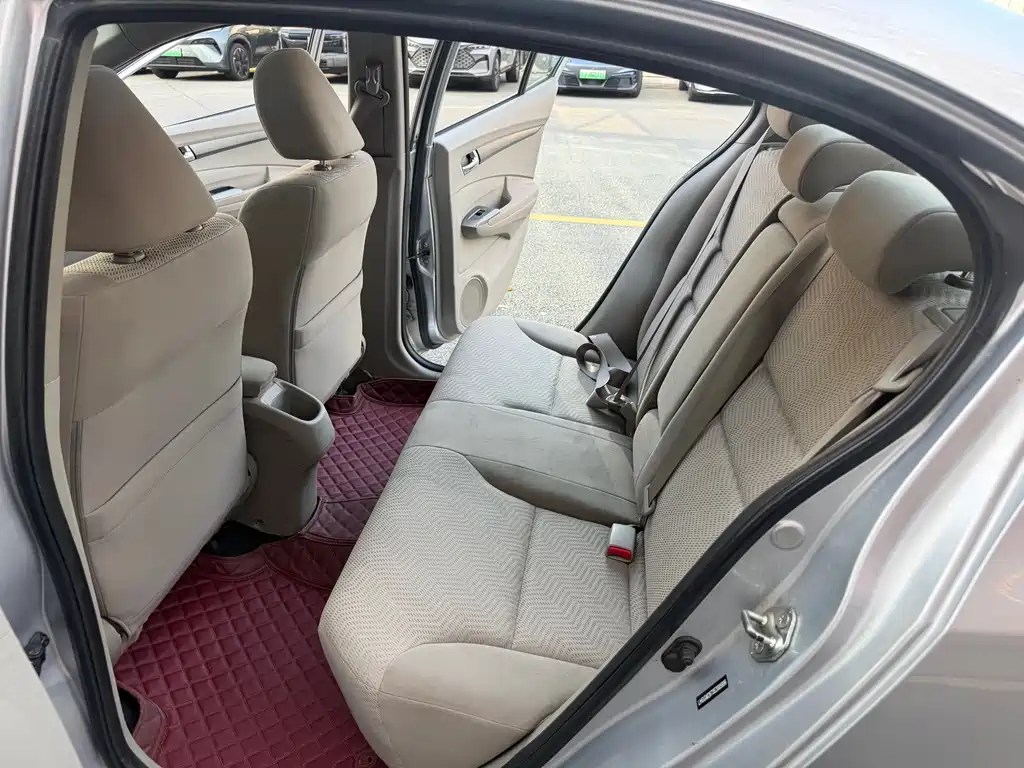 Honda City Classic 2015 — фото 16