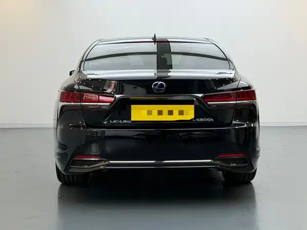 Lexus LS 2018