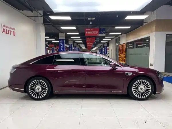 Stelato S9 2025