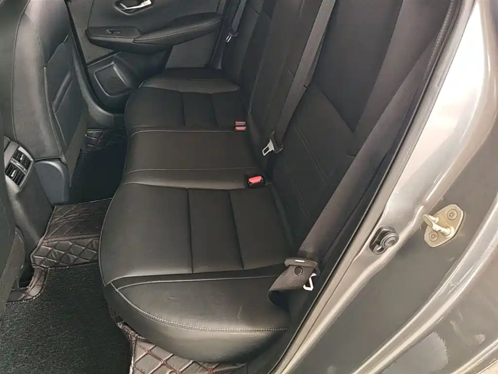 Nissan Sylphy 2020 — фото 17