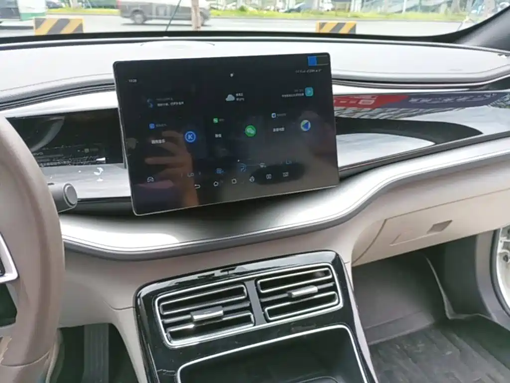 BYD Qin PLUS 2023 — фото 13