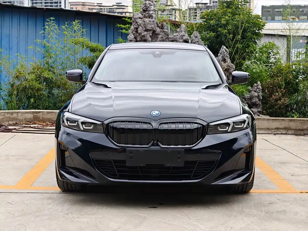 BMW i3 2023 — фото 2