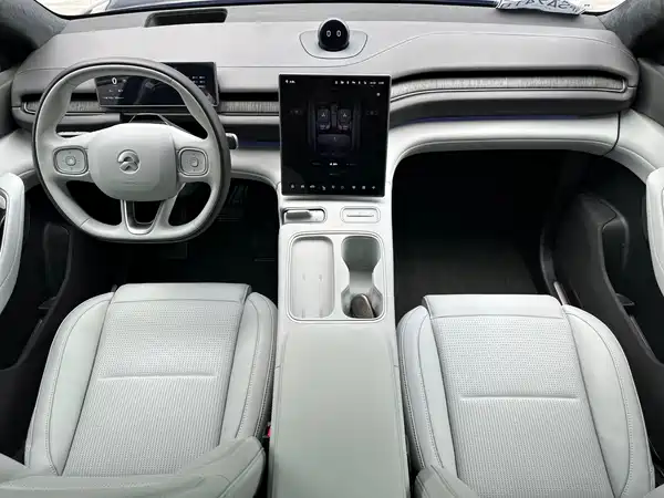 NIO ES6 2025