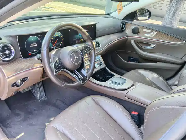 Mercedes-Benz E-Class 2023