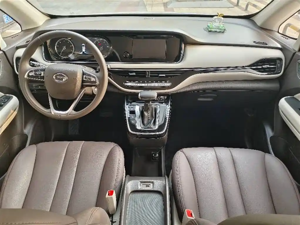 GAC Motor Trumpchi M6 2021 — фото 5