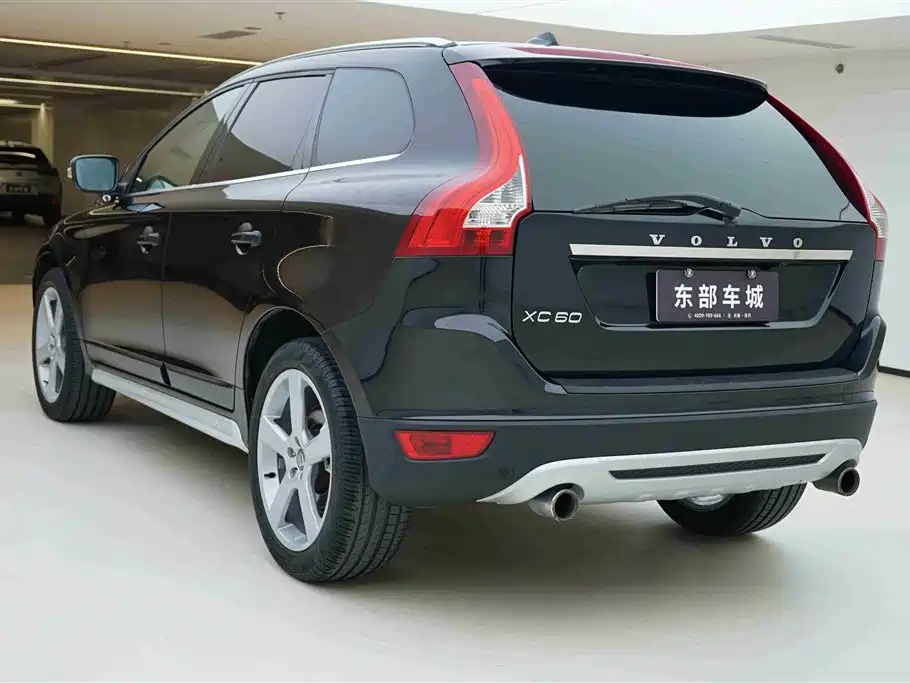 Volvo XC60 2012 — фото 4