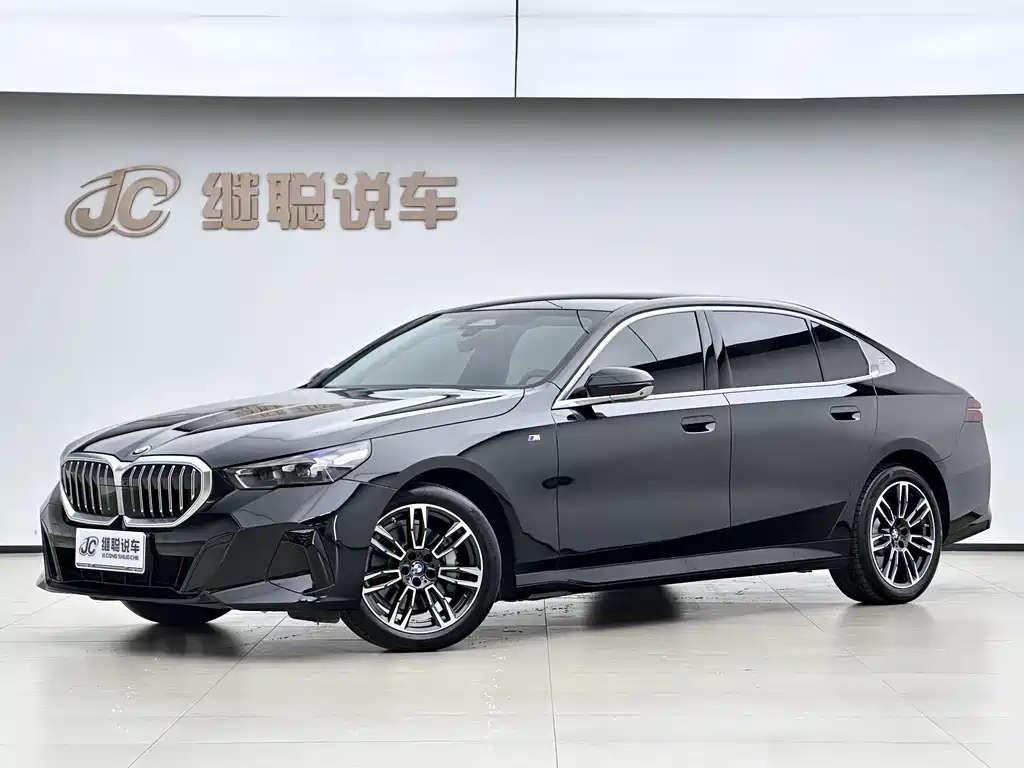 BMW 5 Series 2024