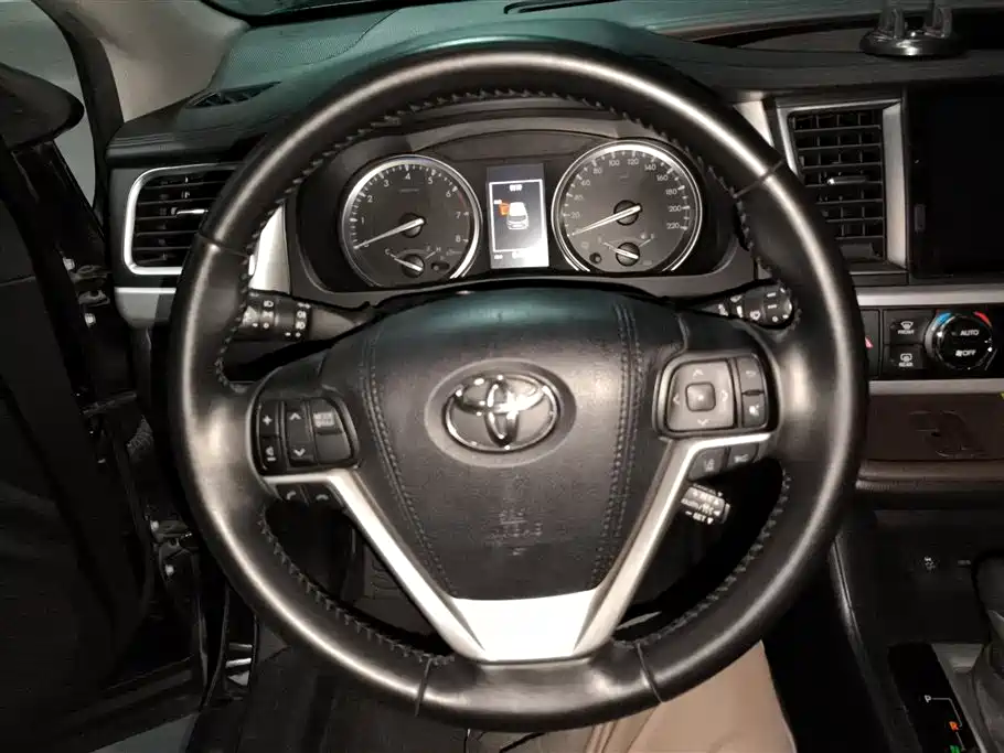 Toyota Highlander 2021 — фото 15