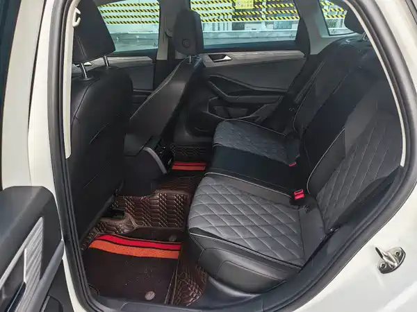 Volkswagen Sagitar 2022