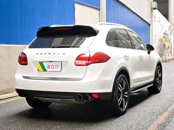 Porsche Cayenne 2014