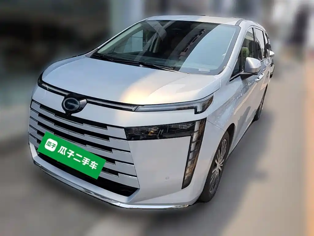 GAC Motor E8 PHEV 2024 — фото 3