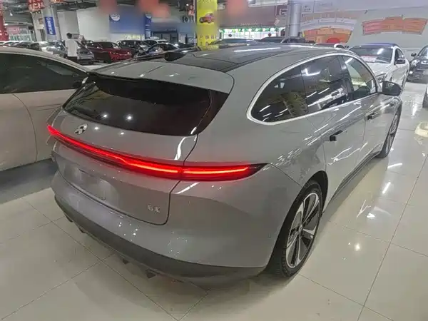 NIO ET5T 2025